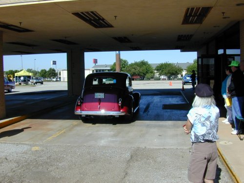 Crossroads Mall burn-out contest