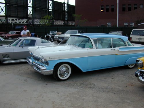 Friday night registration